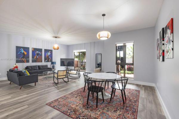 Colonnade At Dadeland, 8395 SW 73rd Ave #114, Glenvar Heights, Florida 33143, image 2