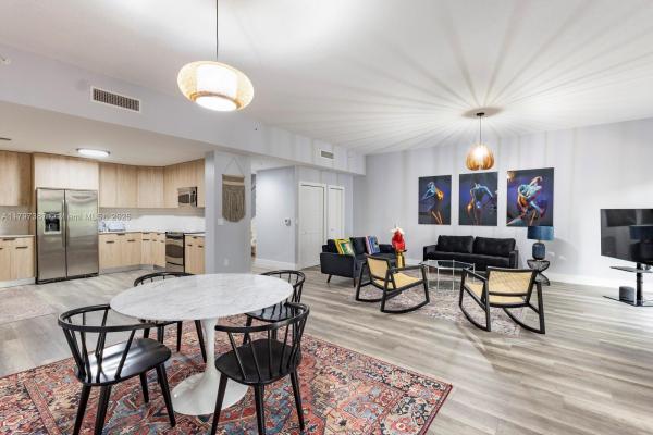 Colonnade At Dadeland, 8395 SW 73rd Ave #114, Glenvar Heights, Florida 33143, image 3