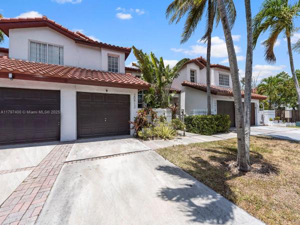 Saga Bay Townhomes, 20912 SW 81st Pl, Cutler Bay, Florida 33189, image 1