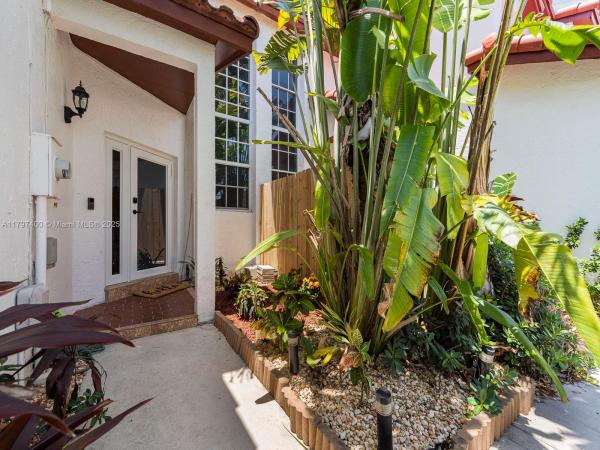 Saga Bay Townhomes, 20912 SW 81st Pl, Cutler Bay, Florida 33189, image 3