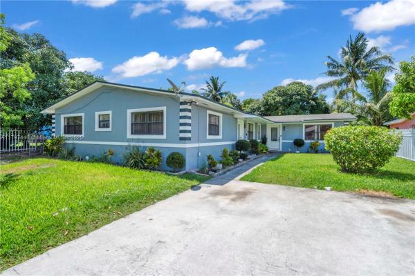 1290 NE 144th St, Miami, Florida 33161, image 1