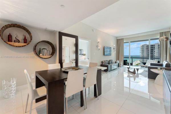 Central Carillon Beach, 6801 Collins Ave #PH-08, Miami Beach, Florida 33141, image 3