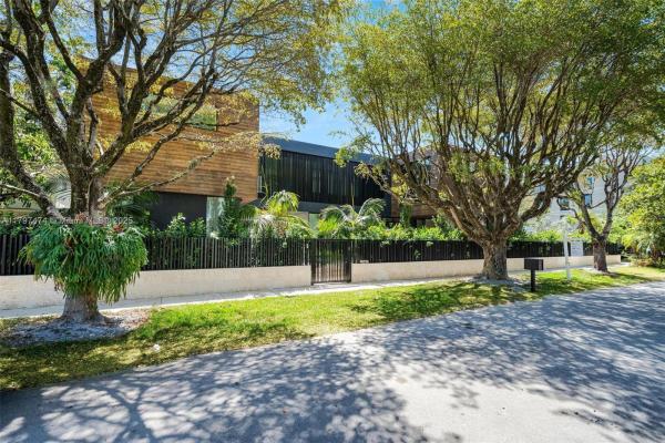 Rhodes, 3101 Jefferson St, Miami, Florida 33133, image 1