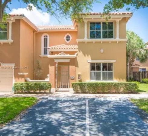 Villa Vizcaya, 8551 NW 141 Ter #301, Miami Lakes, Florida 33016, image 1