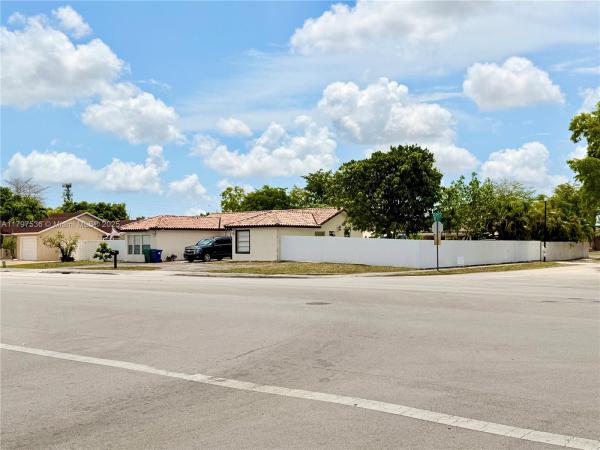 5730 NW 199th St, Hialeah, Florida 33015, image 1