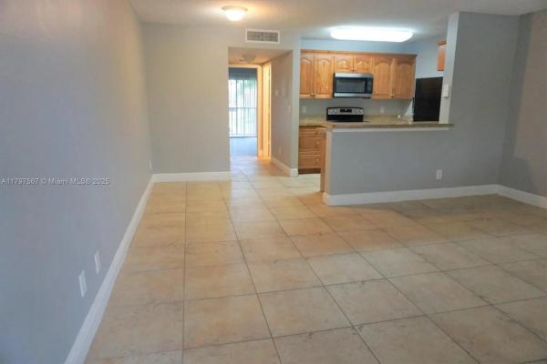 1722 W Meadows Cir W #1722, Boynton Beach, Florida 33436, image 2