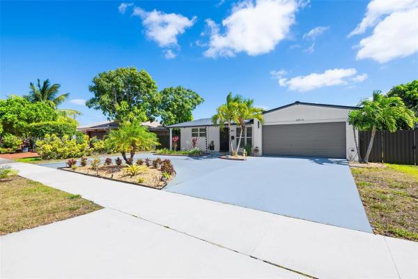 Hollywood Hills, 4912 Taft St, Hollywood, Florida 33021, image 1
