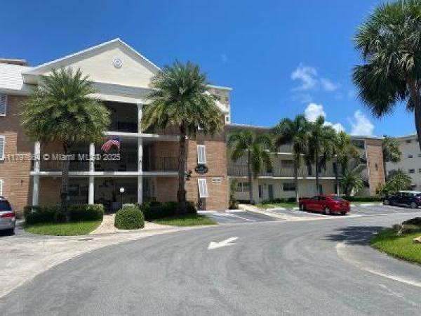 Isle Of Paradise, 455 Paradise Isle Blvd #209, Hallandale Beach, Florida 33009, image 1