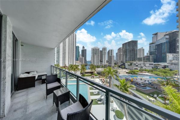 The Ivy At Riverfront, 90 SW 3rd St #1514, Miami, Florida 33130, image 2