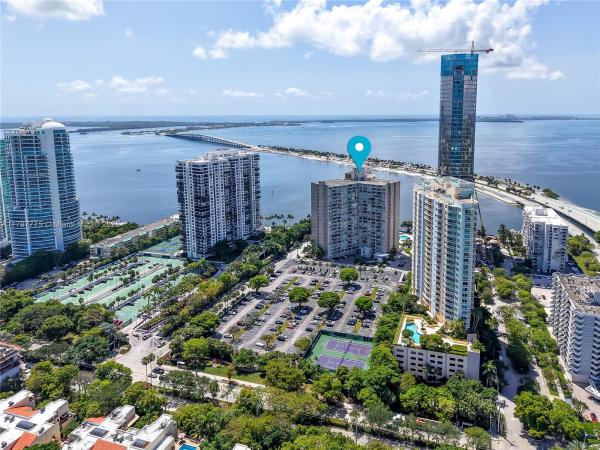 Brickell Townhouse, 2451 Brickell Ave #4L, Miami, Florida 33129, image 2