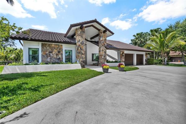 Laurel Oaks, 11850 SW 42nd Ct, Davie, Florida 33330, image 1