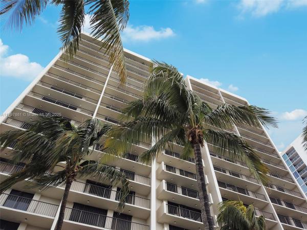 Oceanfront Plaza, 2625 Collins Ave #402, Miami Beach, Florida 33140, image 1