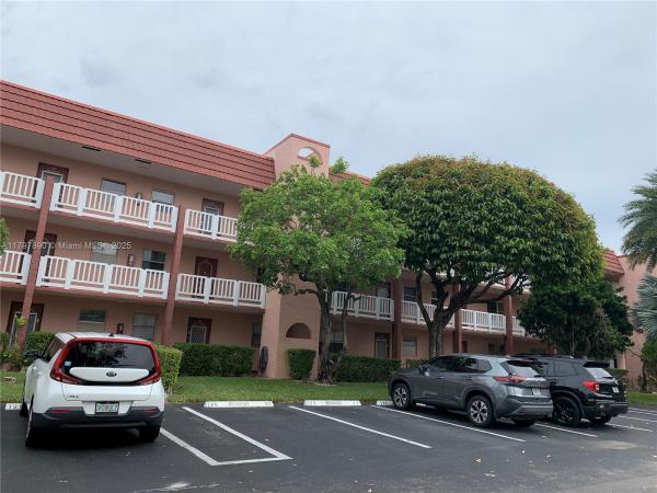 Sunrise Lakes 3, 9621 Sunrise Lakes Blvd #211, Sunrise, Florida 33322, image 1