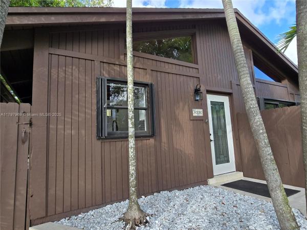 Pinetree Village, 11320 SW 112th Circle Ln E, Kendall, Florida 33176, image 3