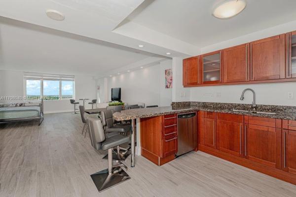 Roney Palace, 2301 Collins Ave #1531, Miami Beach, Florida 33139, image 1
