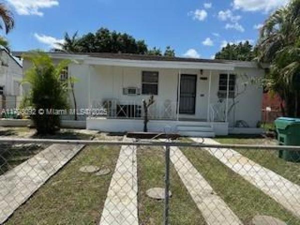 446 NW 80th St, Unincorporated Dade County, Florida 33150, image 1