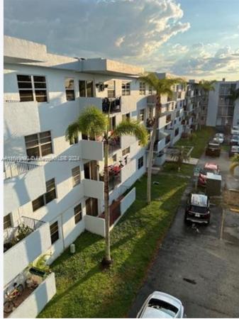 1221 SW 122nd Ave #401, Unincorporated Dade County, Florida 33184, image 1