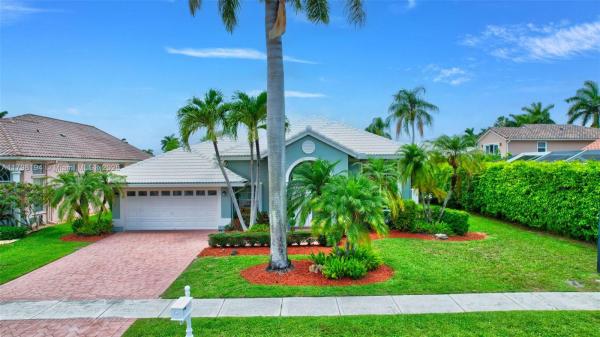 Boca Isles North, 19401 Preserve Dr, Boca Raton, Florida 33498, image 2