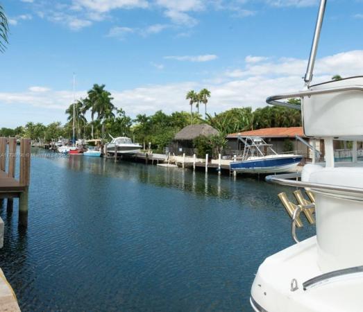 Keystone Point, 2055 Keystone Blvd, North Miami, Florida 33181, image 2