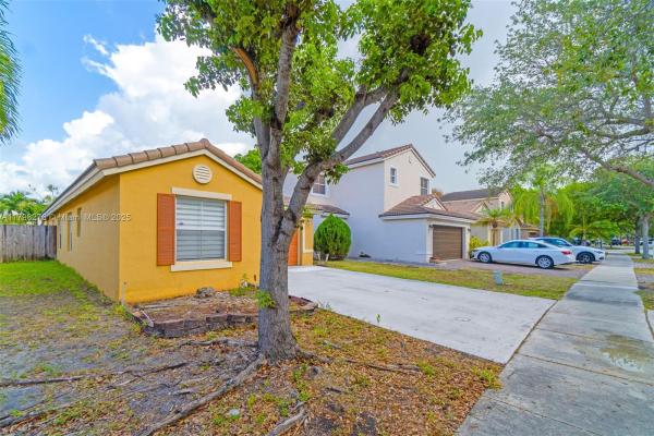 The Shores At Keys Gate, 1917 SE 14th Ct, Homestead, Florida 33035, image 2