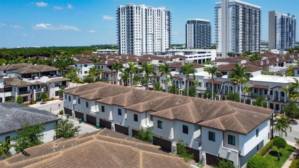 Urbana At Downtown Doral, 4962 NW 83rd Path #4962, Doral, Florida 33166, image 1