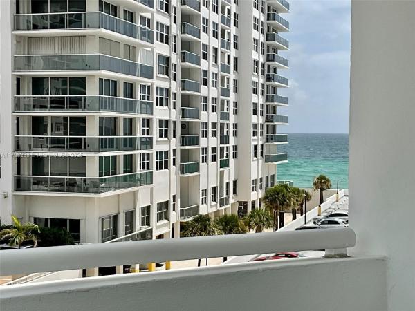 The Residences On Hollywood Beach, 3001 S Ocean Dr #443, Hollywood, Florida 33019, image 2