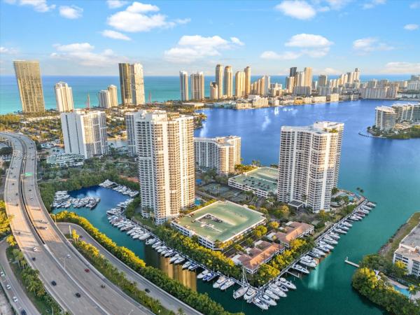 Mystic Pointe Tower 500, 3530 Mystic Pointe Dr #LPH10, Aventura, Florida 33180, image 1