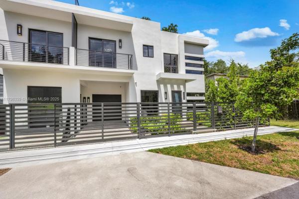 3224 Elizabeth St, Miami, Florida 33133, image 3