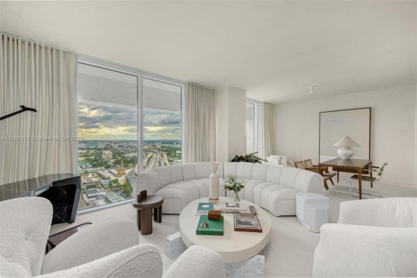 Ten Museum Park Residential, 1040 Biscayne Blvd #3007, Miami, Florida 33132, image 1