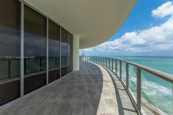 Bal Harbour Center, 9703 Collins Ave #2100, Bal Harbour, Florida 33154, image 2