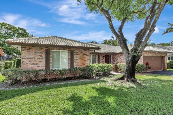 Cypress Glen, 295 NW 107th Ave, Coral Springs, Florida 33071, image 2