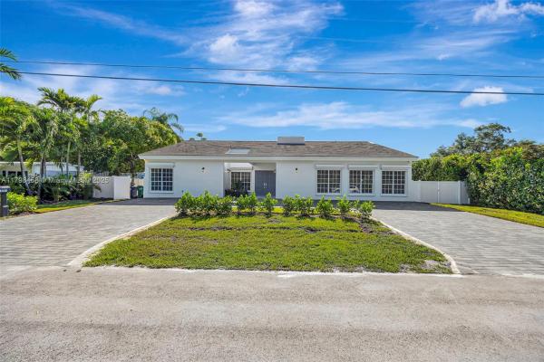 6841 SW 71st Ave, Unincorporated Dade County, Florida 33143, image 1