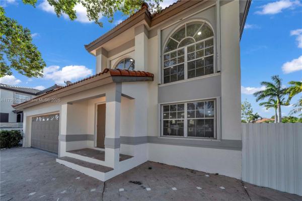 Marbella Park, 20076 NW 85th Ave, Hialeah, Florida 33015, image 3