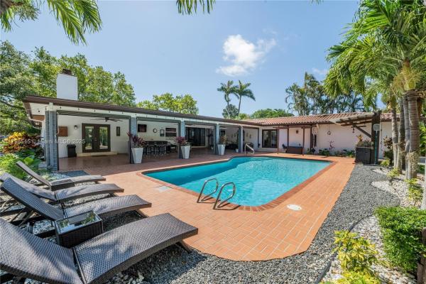 Old Cutler Shores, 17514 SW 82nd Ct, Palmetto Bay, Florida 33157, image 2