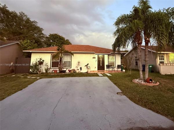 Bent Tree, 4215 SW 138th Ct, Kendale Lakes, Florida 33175, image 3