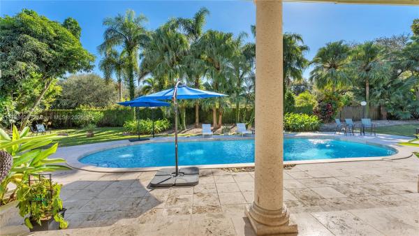 Country Grove Estates, 9040 SW 117th St, Kendall, Florida 33176, image 3