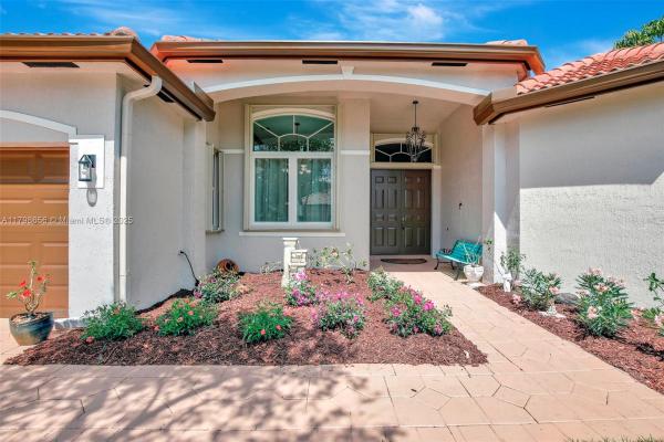 The Estates Of Pembroke Shores, 975 SW 159th Ln, Pembroke Pines, Florida 33027, image 2