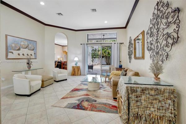 The Estates Of Pembroke Shores, 975 SW 159th Ln, Pembroke Pines, Florida 33027, image 3