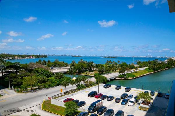 Charter Club, 600 NE 36th St #702, Miami, Florida 33137, image 1
