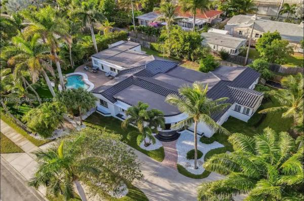 Hollywood Lakes, 725 Harrison St, Hollywood, Florida 33019, image 1