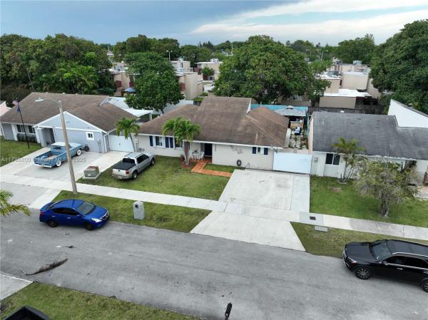 Oak Park, 12329 SW 202nd Ter, South Miami Heights, Florida 33177, image 3
