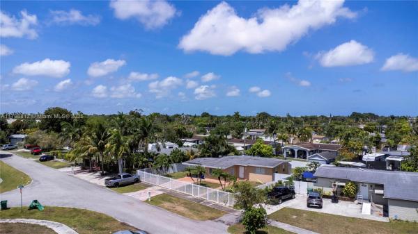 Leisure City Residential, 28541 SW 144th Ct, Leisure City, Florida 33033, image 2