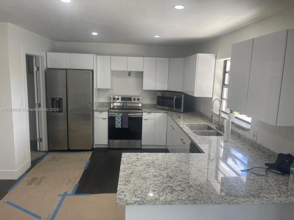 Lake Stevens Estates At Carol City, 18031 NW 57th Ave, Miami Gardens, Florida 33055, image 3