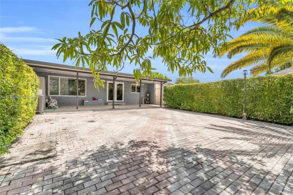 Royale Green, 12733 SW 54th St, Kendale Lakes, Florida 33175, image 3