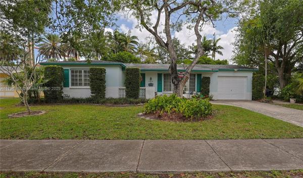 10610 SW 103rd St, Unincorporated Dade County, Florida 33176, image 1