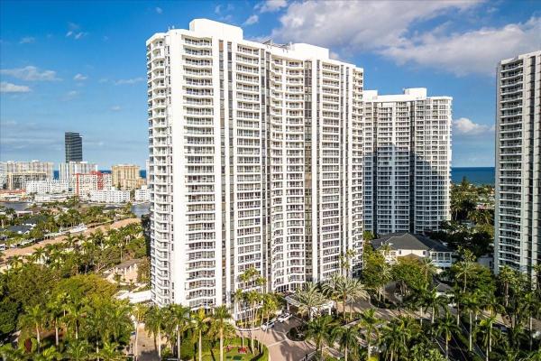 North Tower At The Point, 21205 Yacht Club Dr #308, Aventura, Florida 33180, image 1