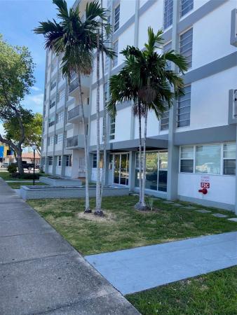 International Towers, 1400 SW 27 Ave #202, Miami, Florida 33145, image 1