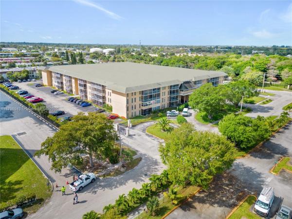 Town Square, 4848 NW 24th Ct #215, Lauderdale Lakes, Florida 33313, image 1