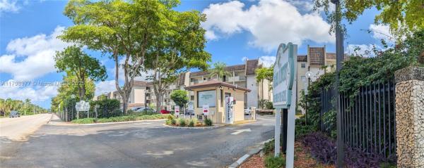 The Greens Of Inverrary, 6080 NW 44th St #305, Lauderhill, Florida 33319, image 1