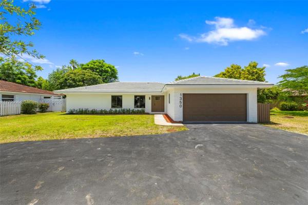 1350 NW 84th Dr, Coral Springs, Florida 33071, image 1